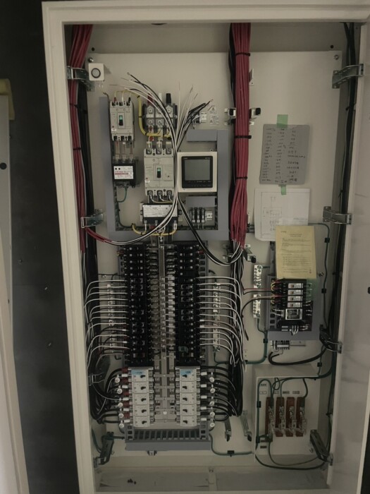 ICU分電盤結線完成状態